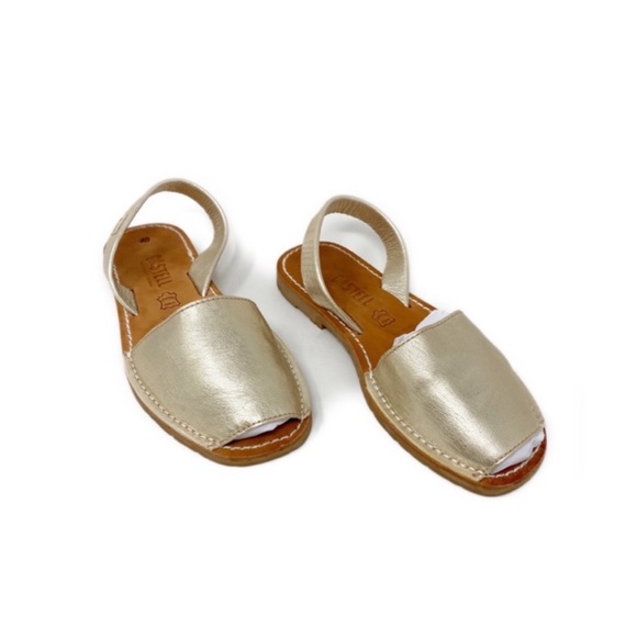 Avarcas Shoes - Classic Avarcas Leather Slingback Sandals - 40